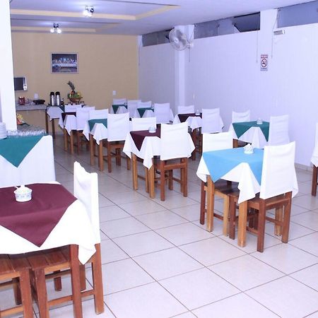 Flip Palace Hotel Buriti Alegre Zewnętrze zdjęcie